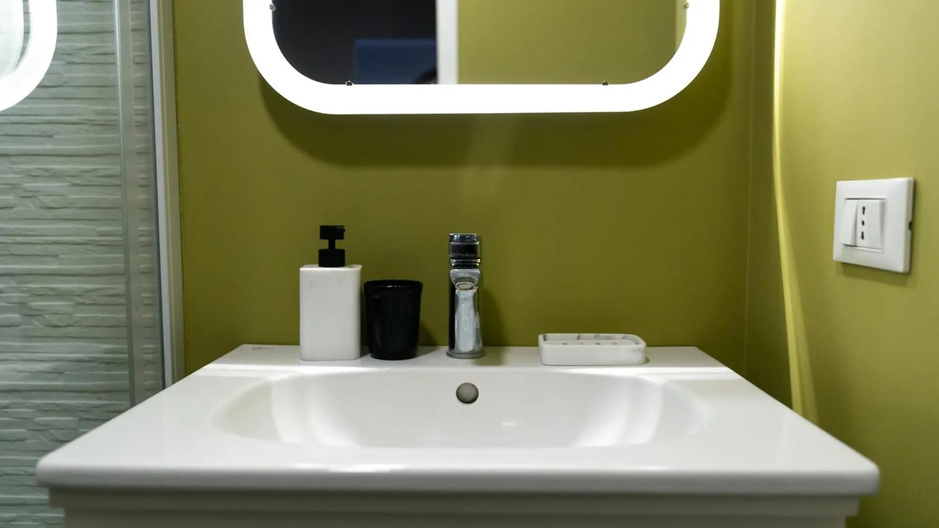 Sweet House Deluxe Apartment Milan Italy
